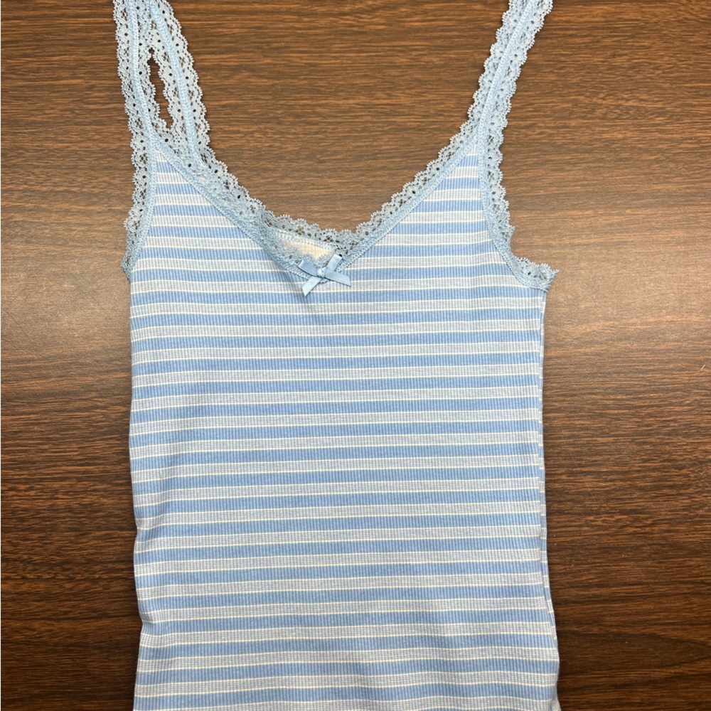 Blue and white tank